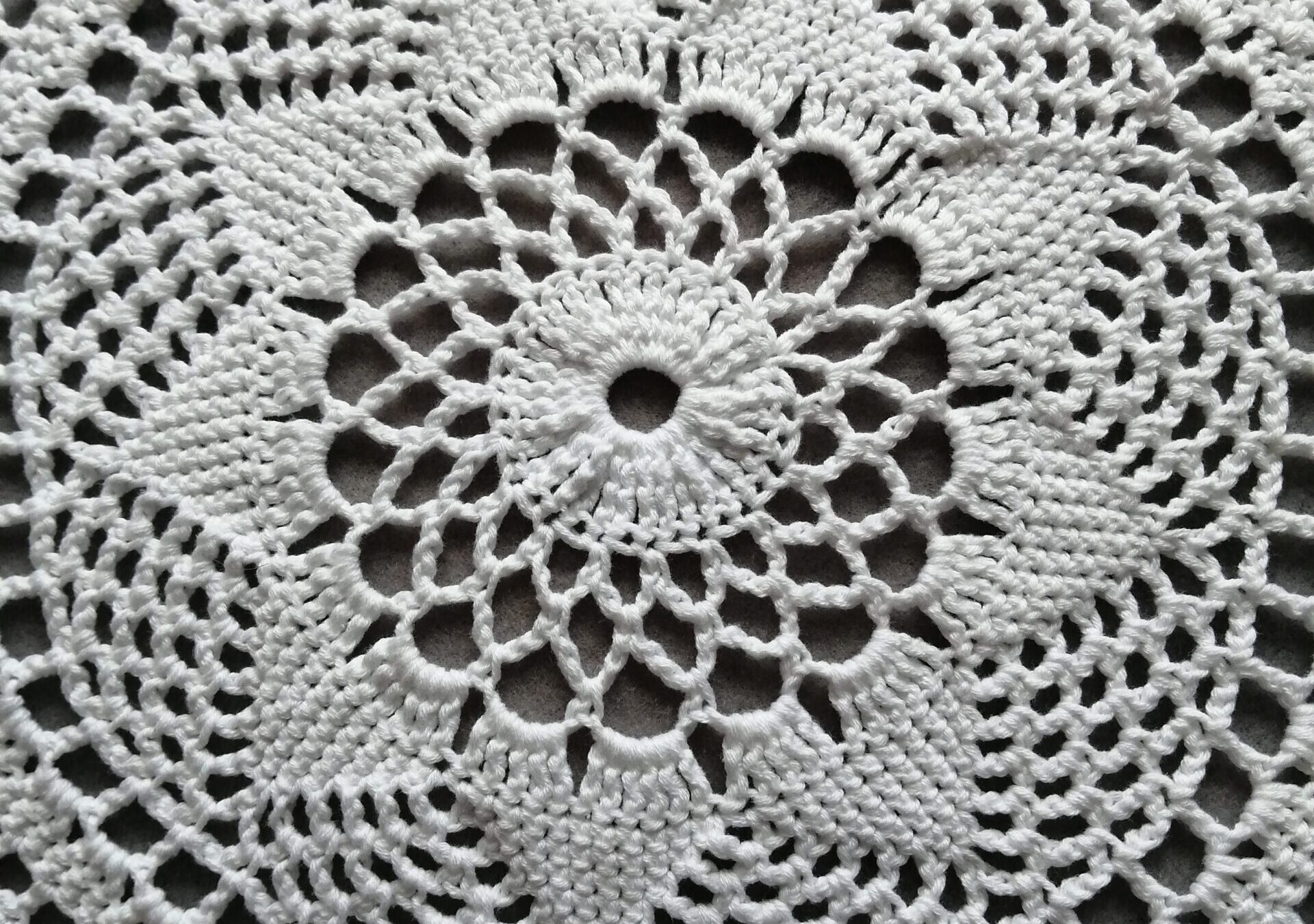 Grazania Shawl Centre Detail